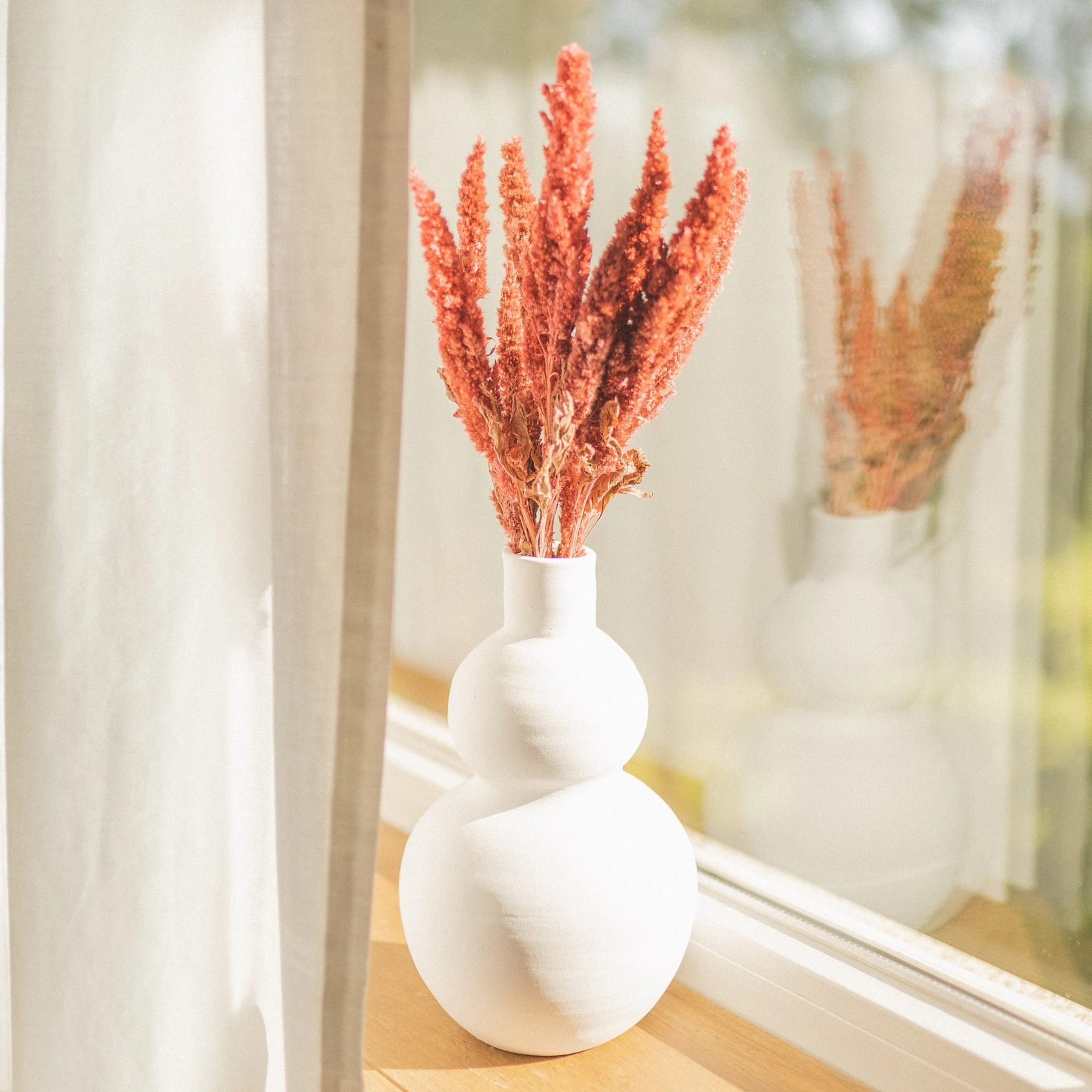 Oito.Atelier Vase BERGAMO aus Keramik, handgefertigt in Portugal