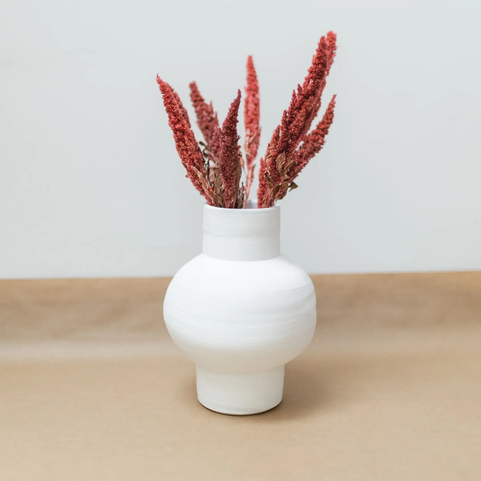 Oito.Atelier Keramik-Vase PARMA, handgefertigt in Portugal