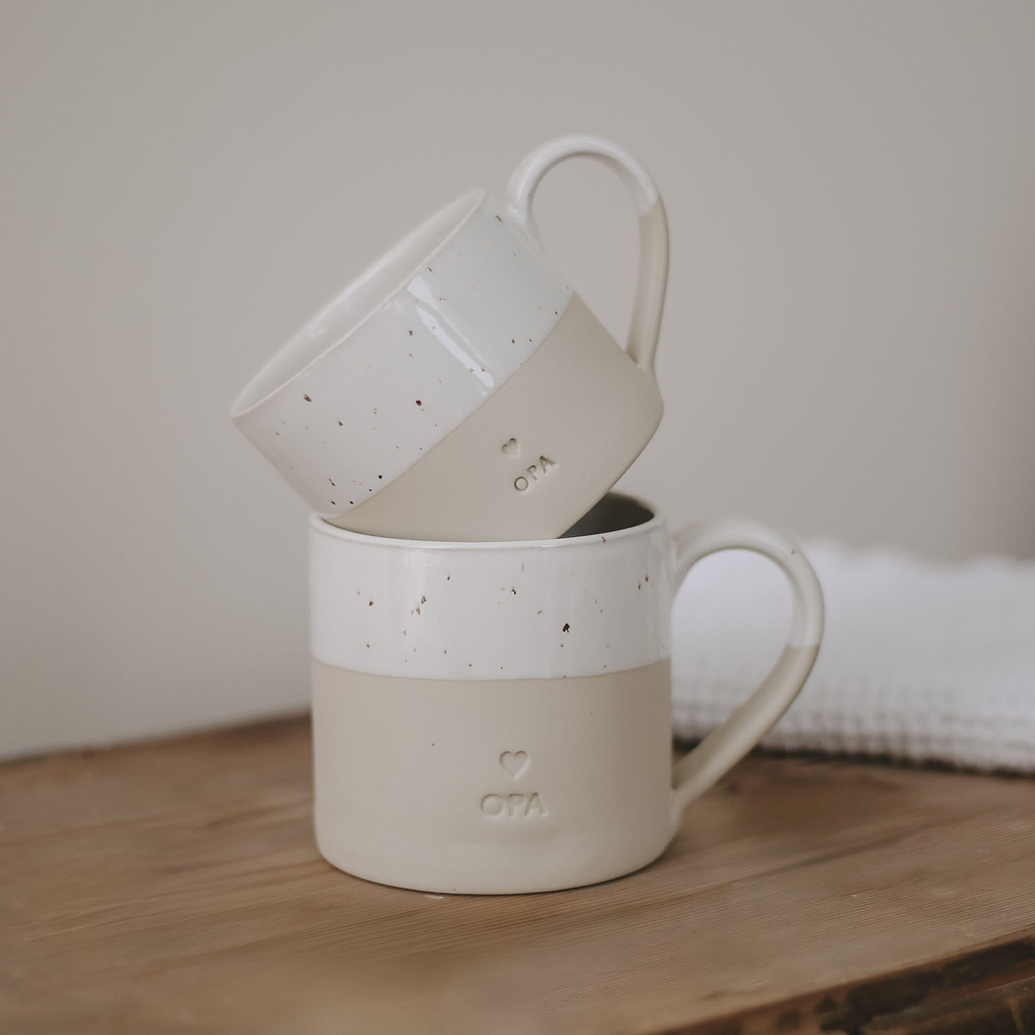 Eulenschnitt Tasse OPA aus Steingut mit Prägung, perfektes Geburtstagsgeschenk