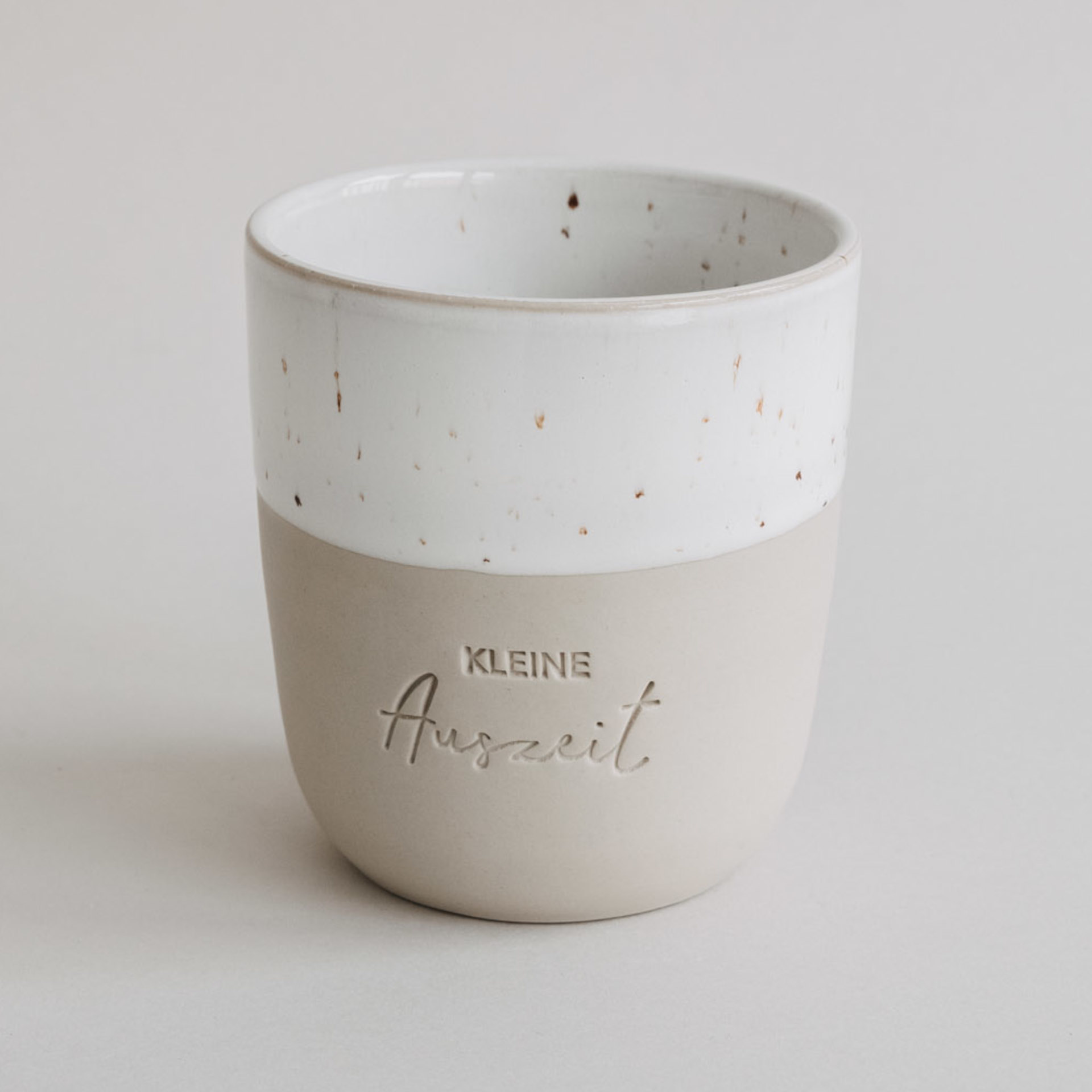 Eulenschnitt Kaffeebecher aus Steingut | Kleine Auszeit | LIMITED EDITION | Geburtstagsgeschenk