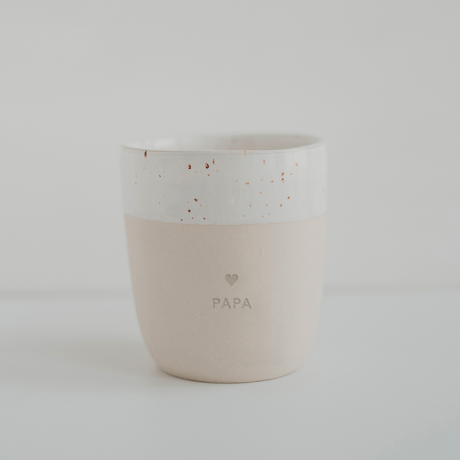 Eulenschnitt Steingut Becher Papa, für Kaffee und Tee, handmade in Portugal