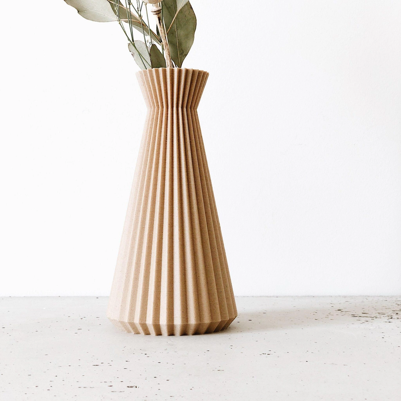 Minimum Design ausgefallene Deko-Vase ISHI in verschiedenen Farben und Größen