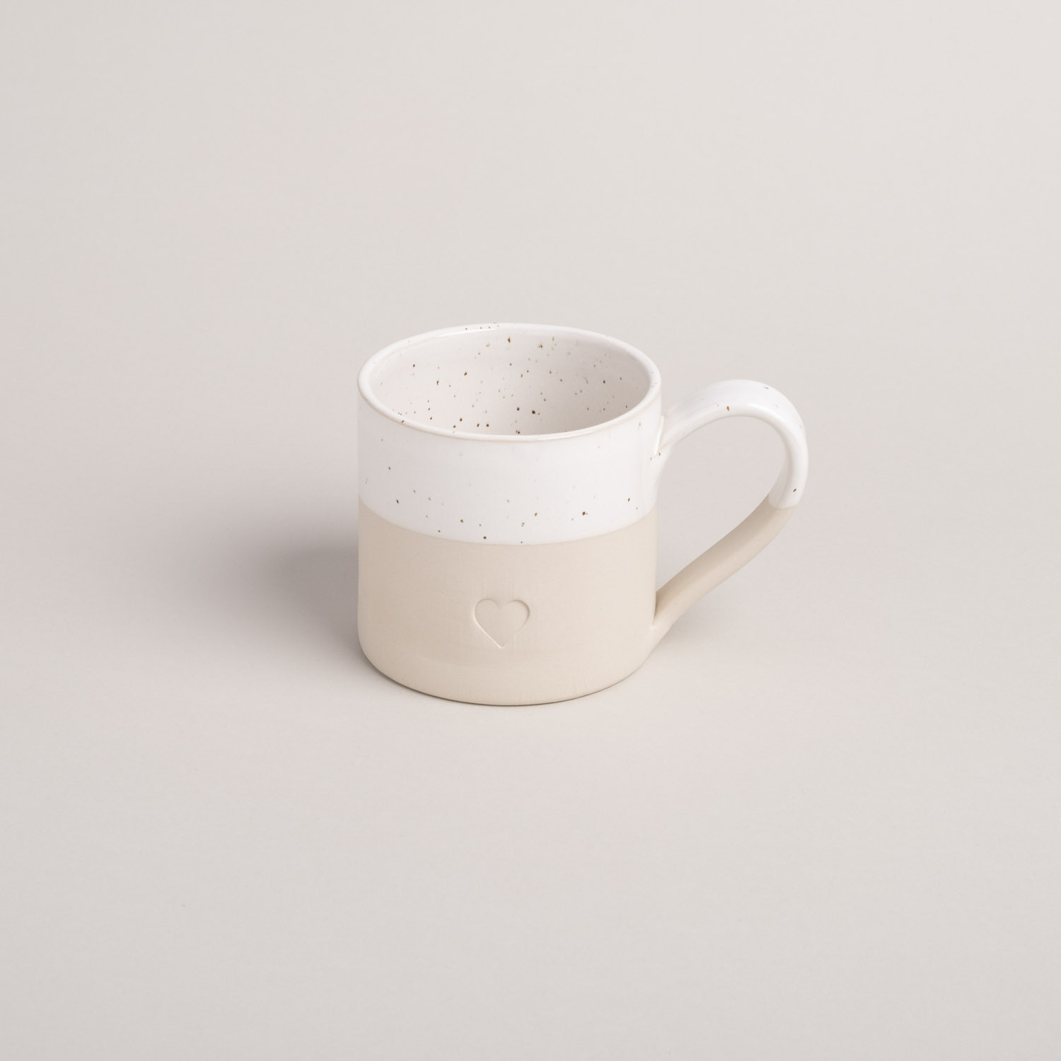 Eulenschnitt Teetasse mit HERZ, beige, Steingut aus Portugal