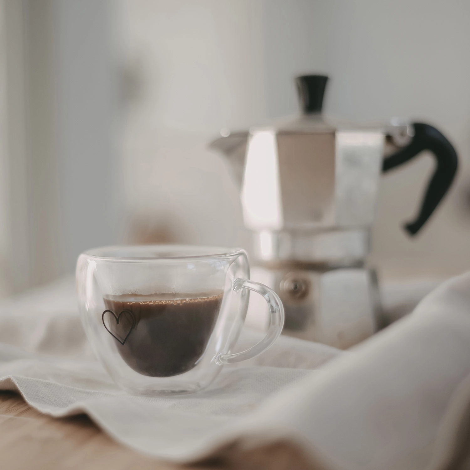 Eulenschnitt kleine Espressotasse in Herzform, doppelwandig aus Glas für 50 ml