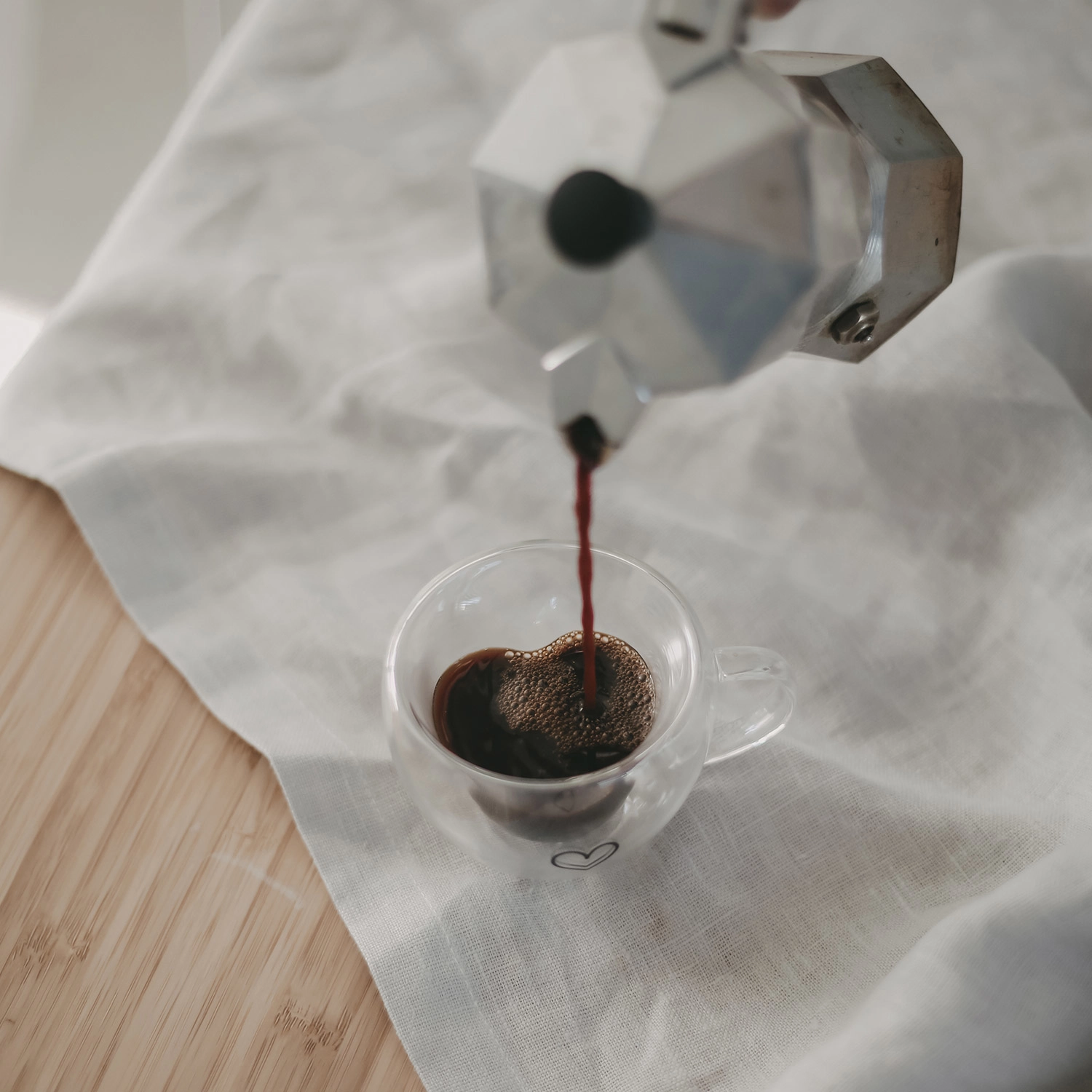 Eulenschnitt kleine Espressotasse in Herzform, doppelwandig aus Glas für 50 ml